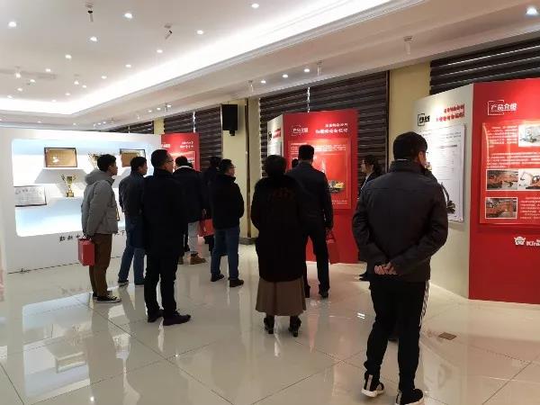 走進(jìn)勤牛陳列室,砥礪民企強(qiáng)國(guó)志 走進(jìn)勤牛陳列室,砥礪民企強(qiáng)國(guó)志