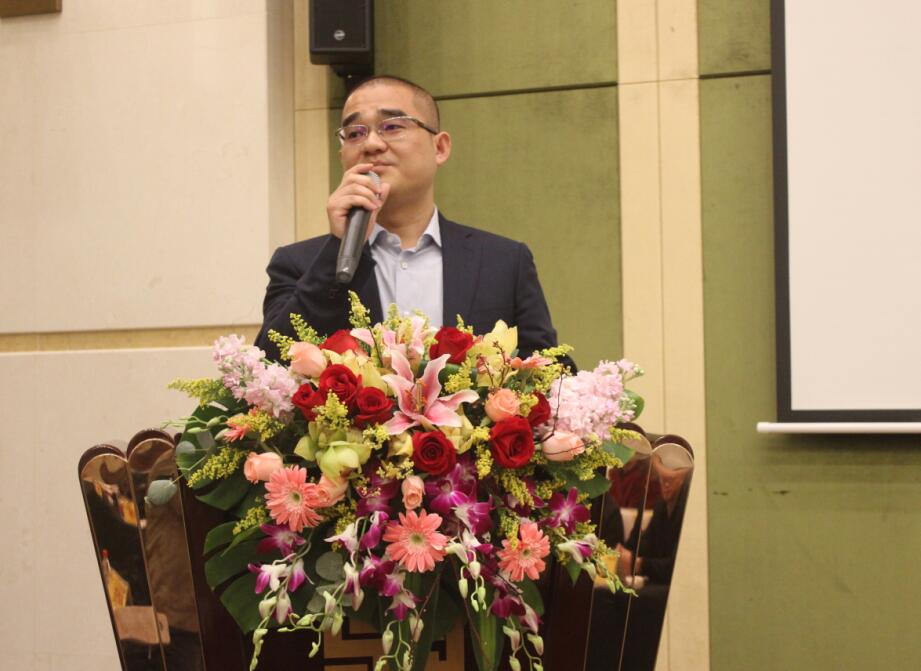 實業興邦,產業報國:2017,擼起袖子加油干 實業興邦,產業報國:2017,擼起袖子加油干