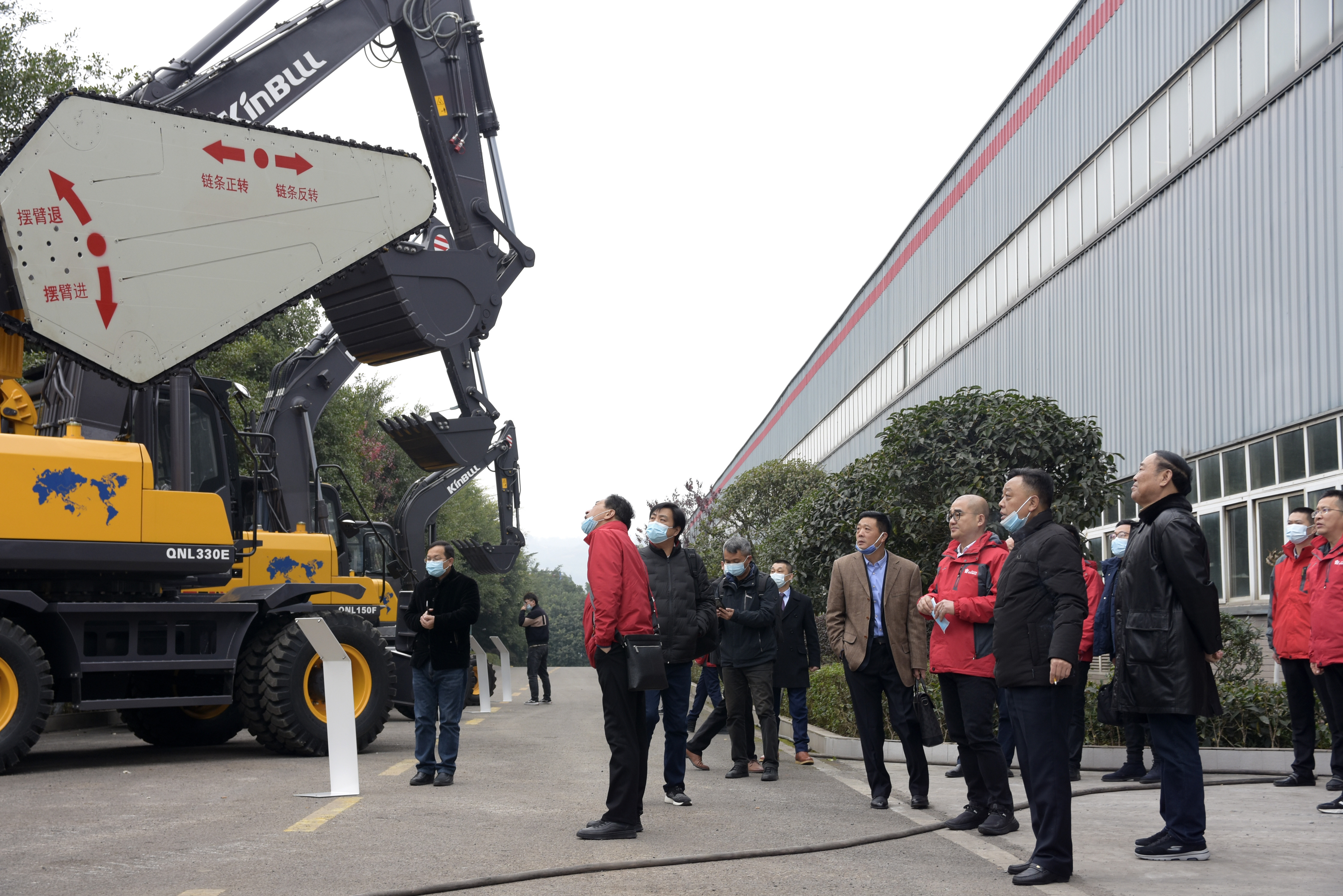 現(xiàn)場觀摩 (2).JPG 現(xiàn)場觀摩 (2).JPG